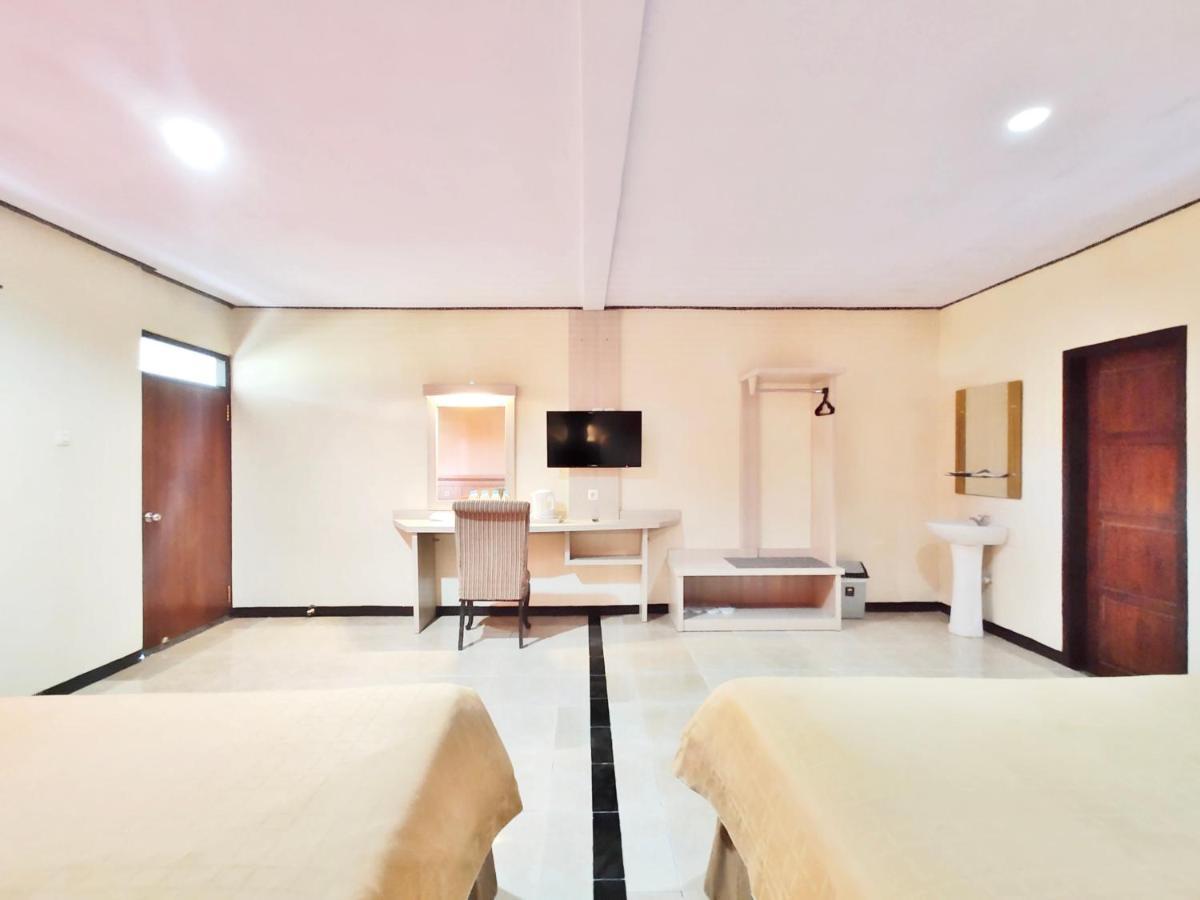 Bromo Permai 1 Hotel Luaran gambar